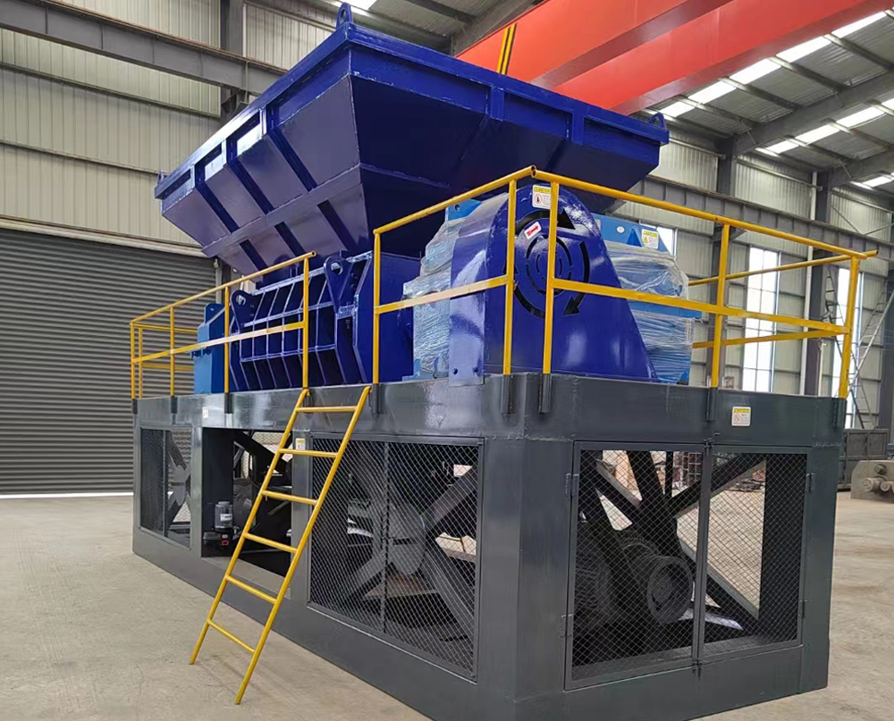 Paint bucket shredder